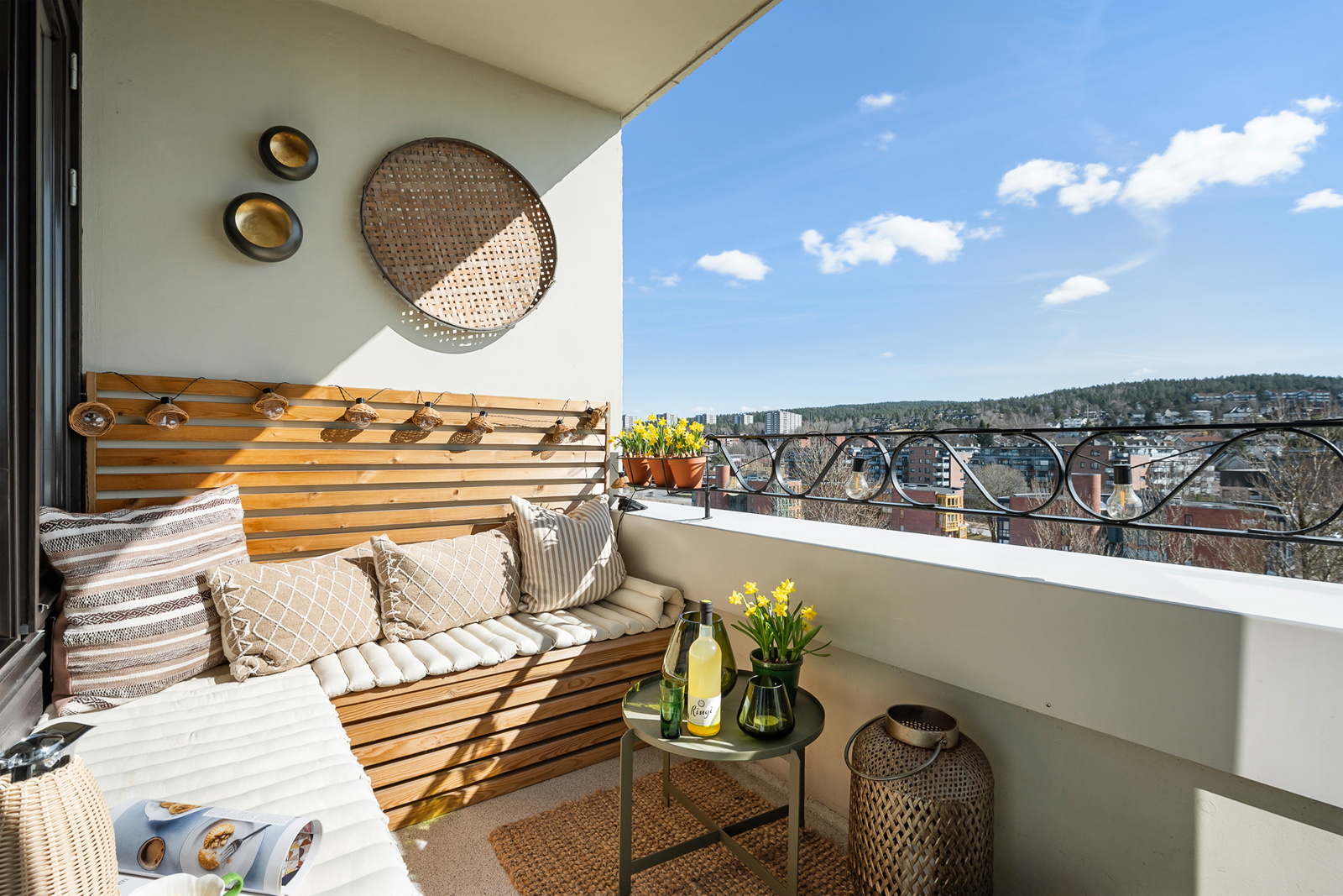 Velkommen til Nåkkves vei 1. Boligen presenteres av OBOS eiendomsmeglere v/ Nils Tore Gjone. Foto: Kristyna Hodakova / Diakrit