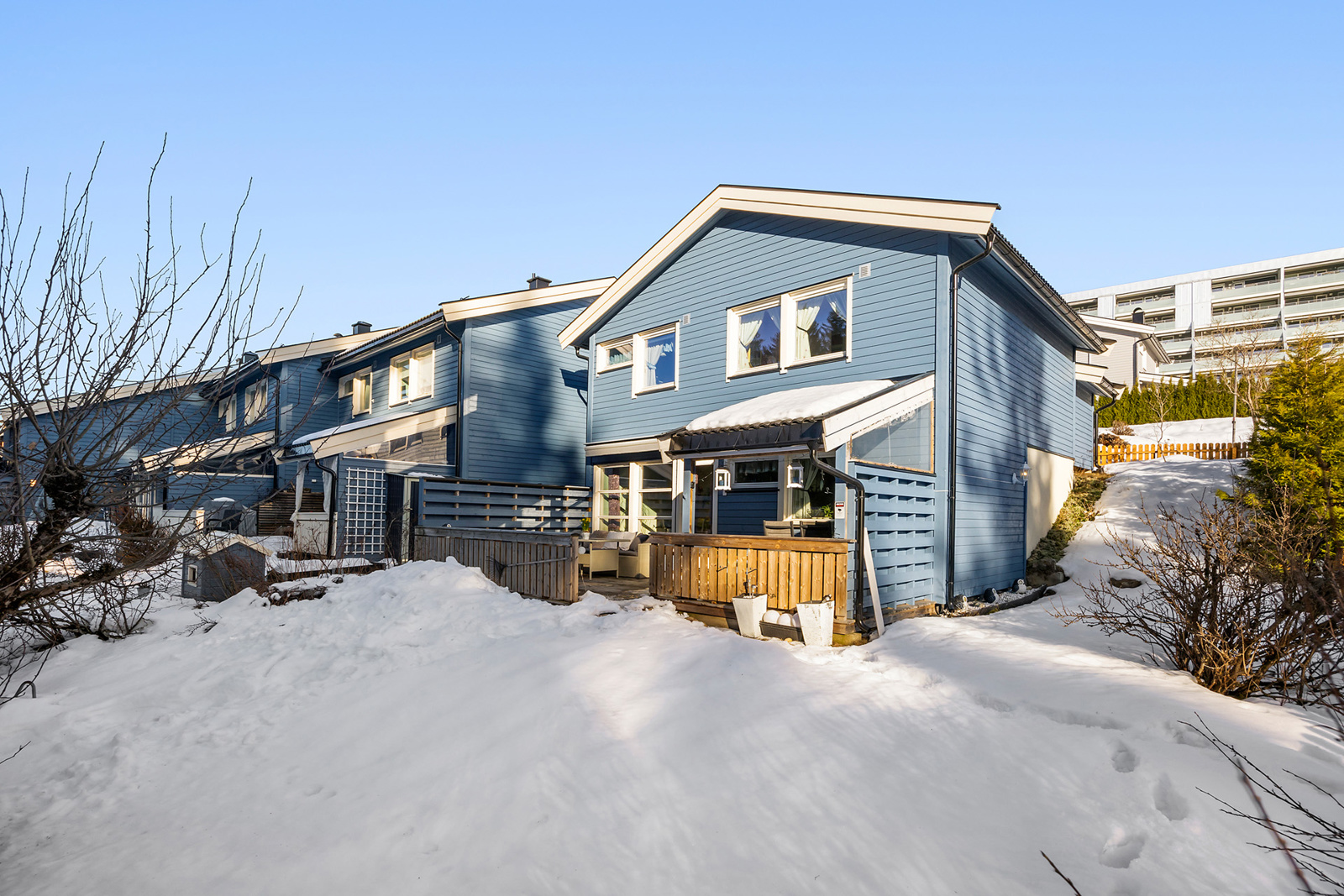 Idyllisk enebolig beliggende i et barnevennlig boligområde på Ellingsrud Vest, presentert av OBOS Nils Tore Gjone // Foto: Junaid Hanif