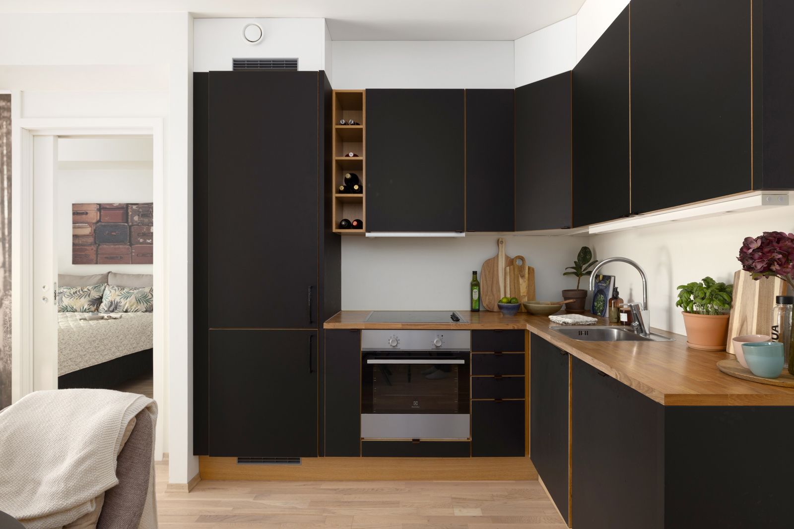 Elisabeth Nilsen v/ OBOS Eiendomsmeglere har gleden av å presentere Raubekkgata 27! Foto: SKILDRE v/ Martin Nilsen.