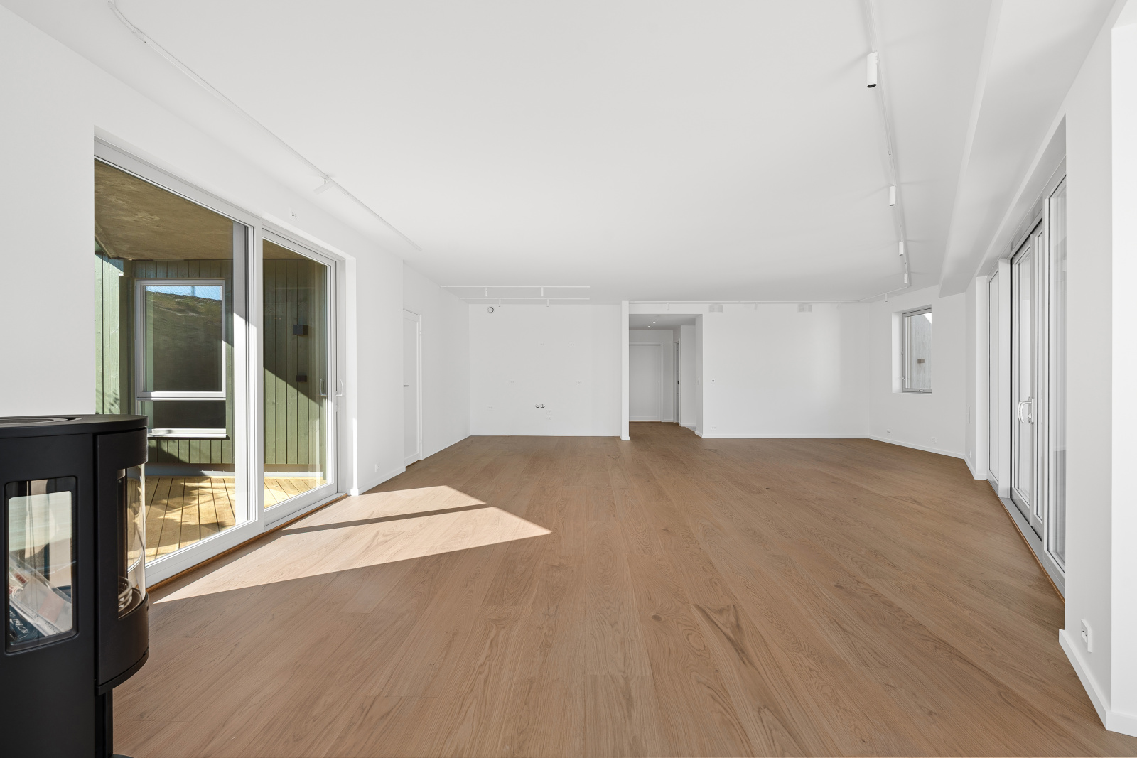 I leveransen er det priset inn kjøkkeninnredning for kr 125.000,- brutto. Kjøper står selv fritt til å velge kjøkkenleverandør.