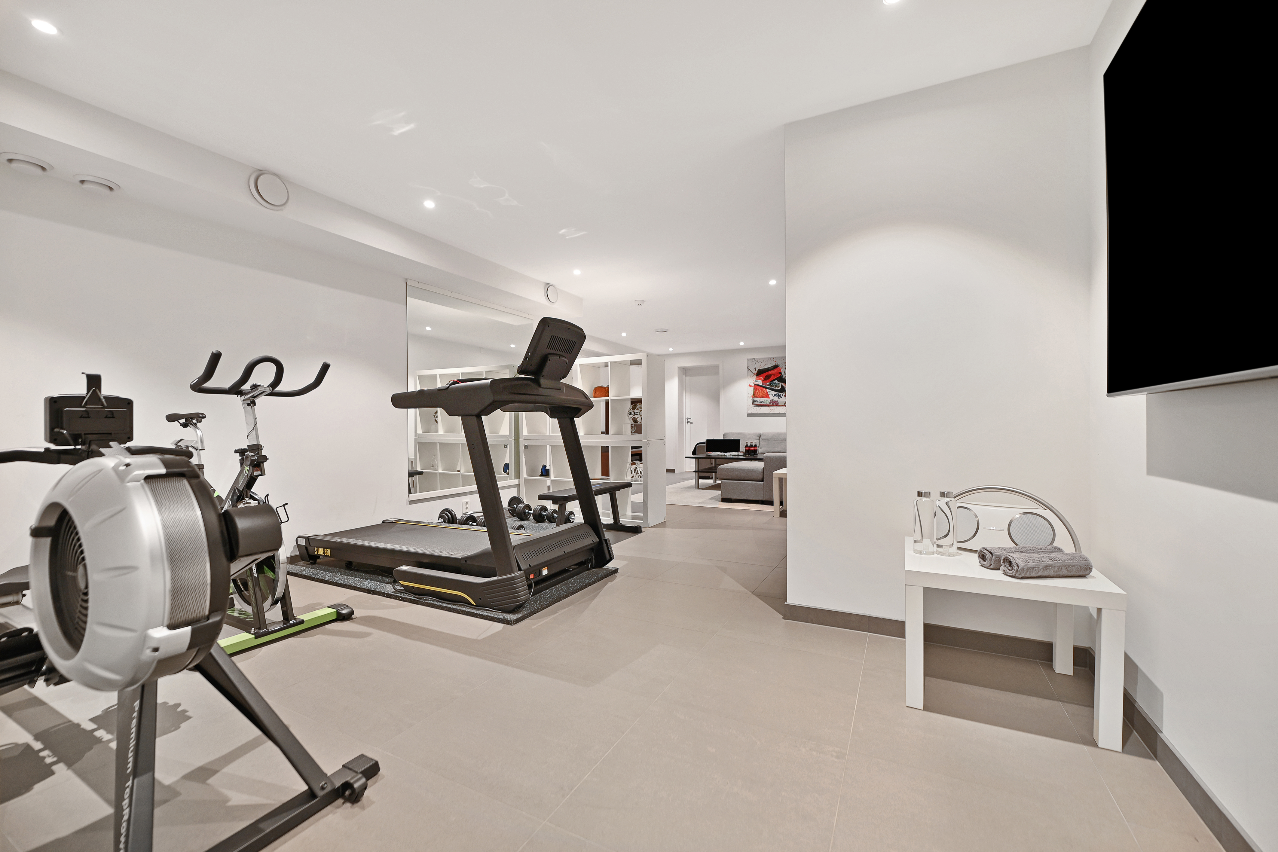 Treningsrom i kjelleren.