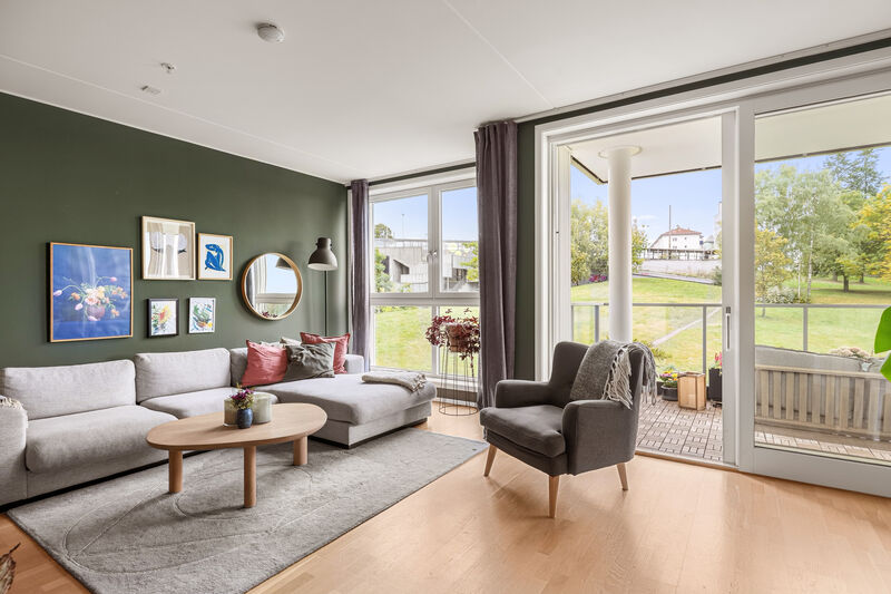En lys og innbydende 4-roms selveierleilighet i et nyere og moderne bygg fra 2014.
